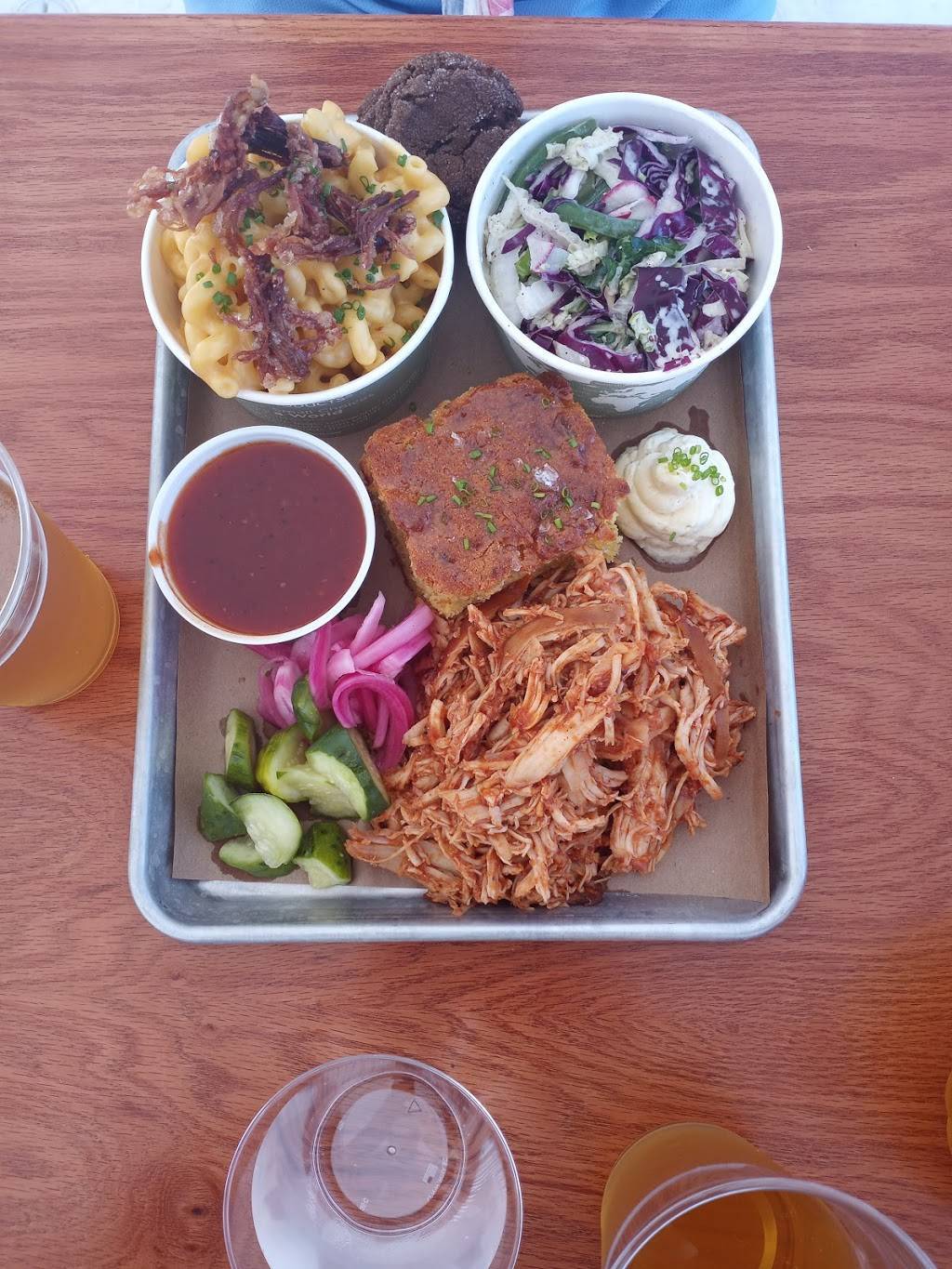 Heritage BBQ & To-Go | restaurant | 5957 McKee Rd, Fitchburg, WI 53719, USA | 60828395002 OR +1 608-283-9500 ext. 2