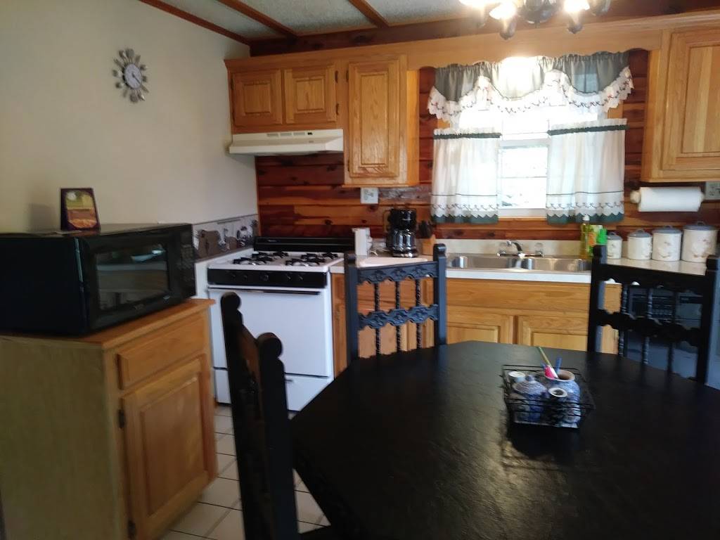 Ventris Trails End Resort and Restaurant | restaurant | 9484 Simrell Dr, Garfield, AR 72732, USA | 4793593912 OR +1 479-359-3912