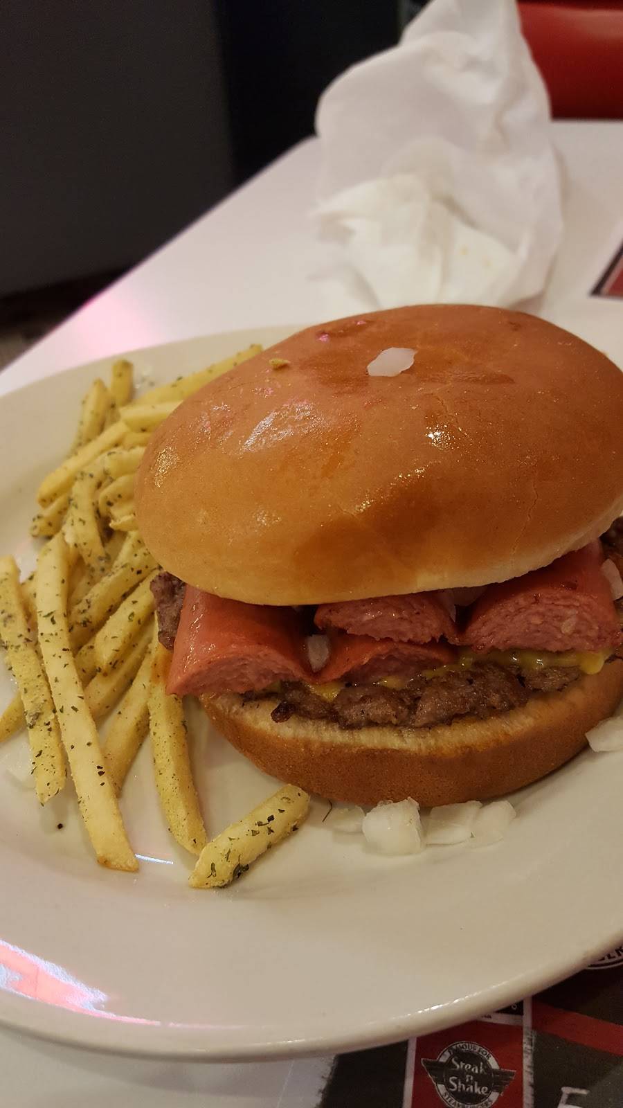 Steak n Shake | restaurant | 1471 N Westwood Blvd, Poplar Bluff, MO 63901, USA | 5737856111 OR +1 573-785-6111