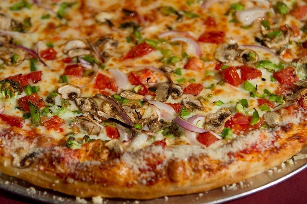 George Murphys at the Creek | restaurant | 36000 W Seven Mile Rd, Livonia, MI 48152, USA | 2484731300 OR +1 248-473-1300