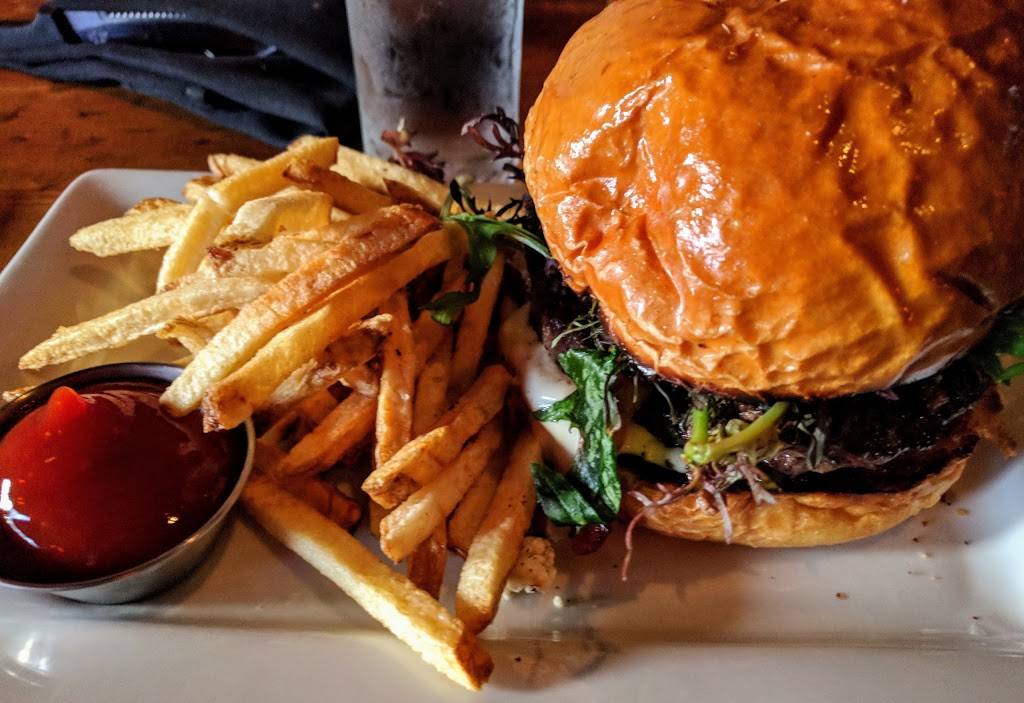 Seven Bar & Kitchen | restaurant | 224 Helena Ave, Santa Barbara, CA 93101, USA | 8058450377 OR +1 805-845-0377