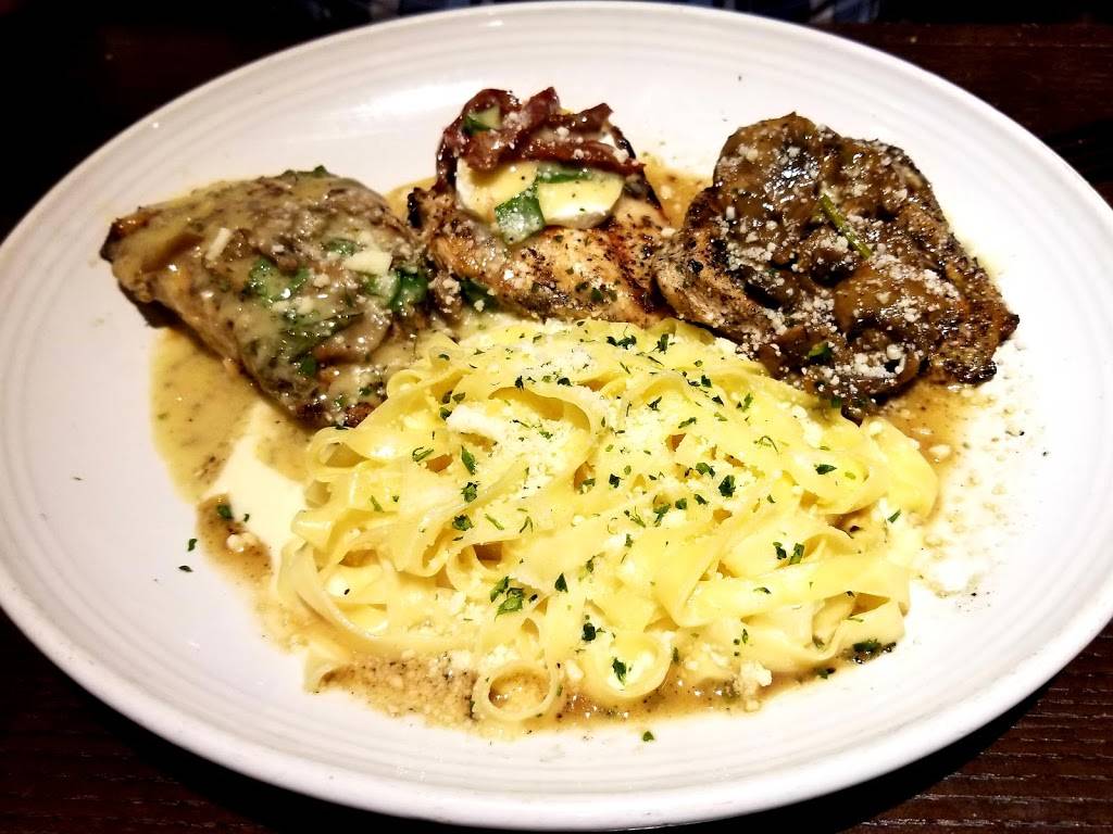 Carrabbas Italian Grill | restaurant | 27220 Bay Landing Dr, Bonita Springs, FL 34135, USA | 2399490981 OR +1 239-949-0981