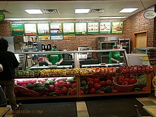 Subway | restaurant | 03102 Mid Toll Boulevard #49, Edon, OH 43518, USA | 4194594367 OR +1 419-459-4367