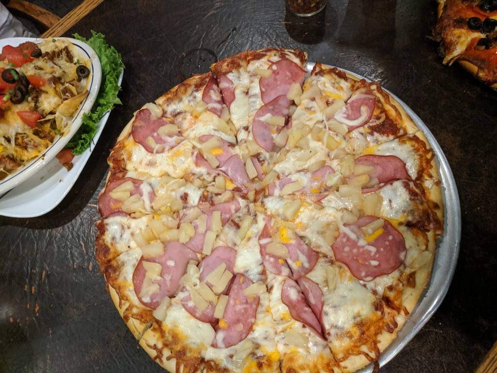 Paolas Pizza and Sports Bar | restaurant | 38015 US-26, Sandy, OR 97055, USA | 5036688058 OR +1 503-668-8058