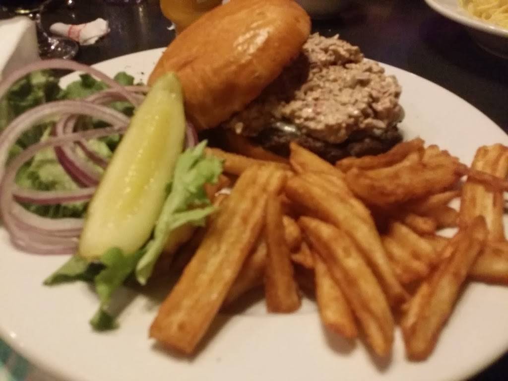 Monellis Italian Grill & Sports Bar | restaurant | 5675 Byron Center Ave SW, Wyoming, MI 49519, USA | 6165309700 OR +1 616-530-9700