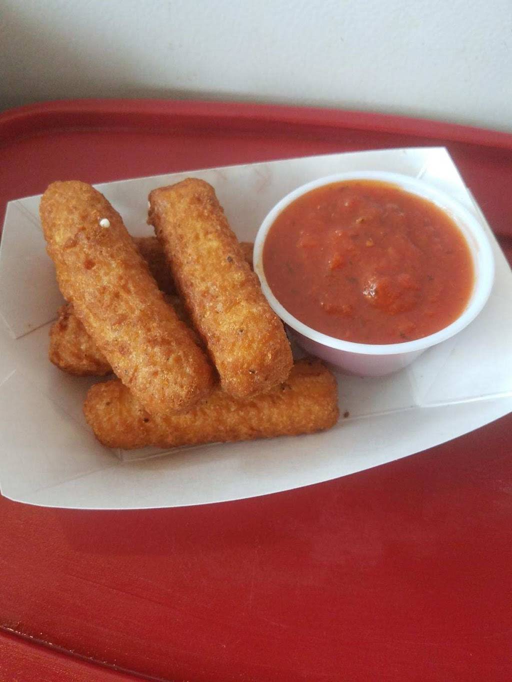 Steves deli dog house of coral ridge mall | restaurant | 1451 Coral Ridge Ave, Coralville, IA 52241, USA | 3199303173 OR +1 319-930-3173