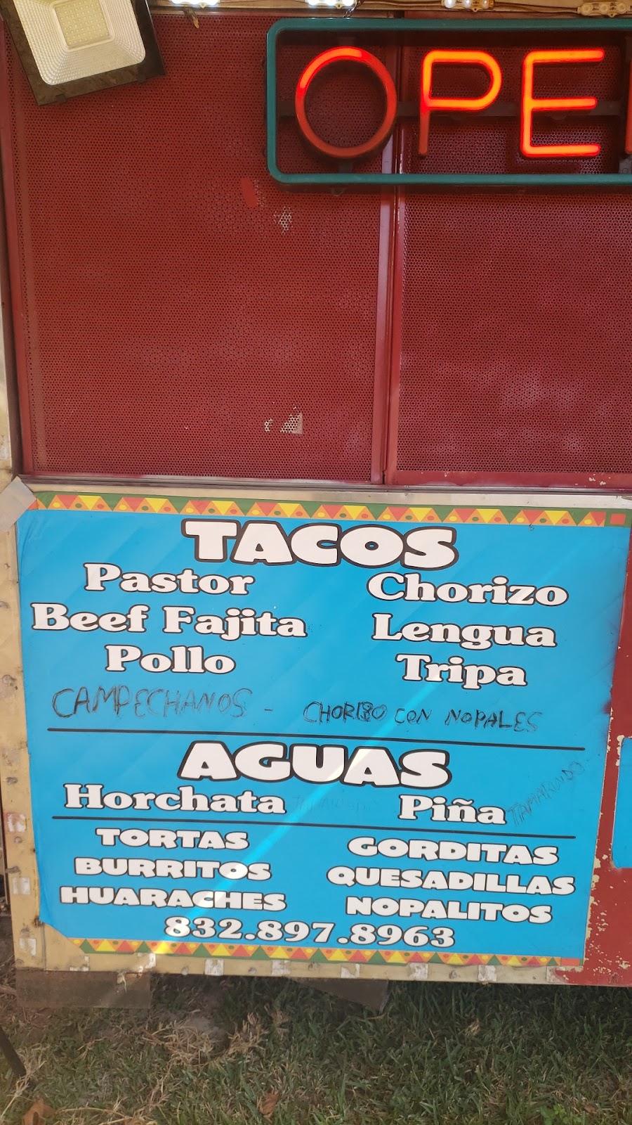 Taqueria El Guache de Tejupilco | restaurant | 14635 FM 1485, Conroe, TX 77306, USA | 8328978963 OR +1 832-897-8963