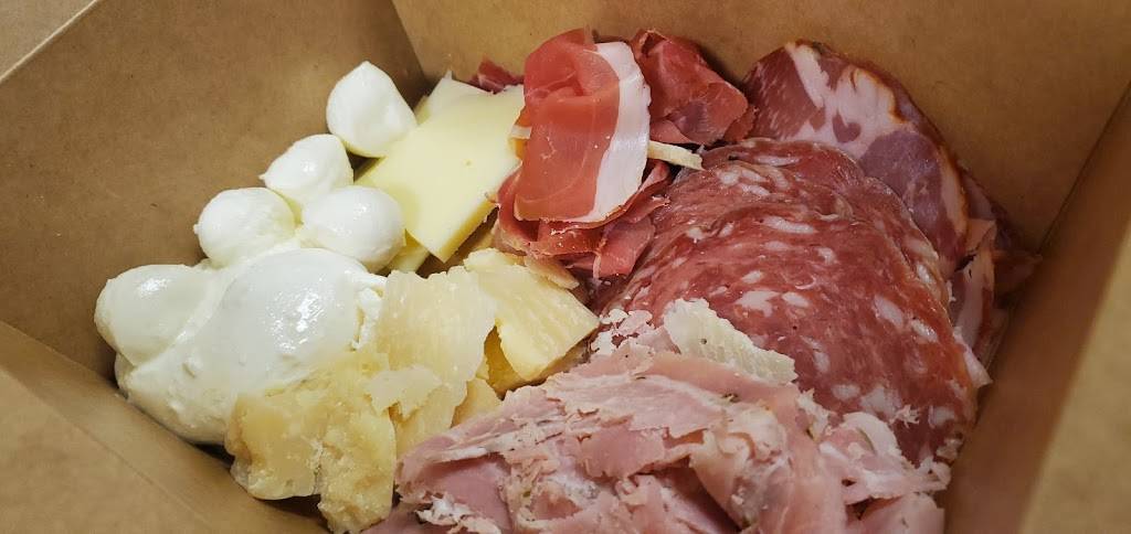 Suraci Restaurant | restaurant | 1262 Wyoming Ave, Forty Fort, PA 18704, USA | 5707637539 OR +1 570-763-7539