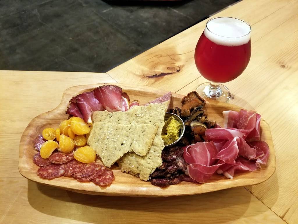 The Shambles | restaurant | 7777 15th Ave NE, Seattle, WA 98115, USA | 2066590074 OR +1 206-659-0074