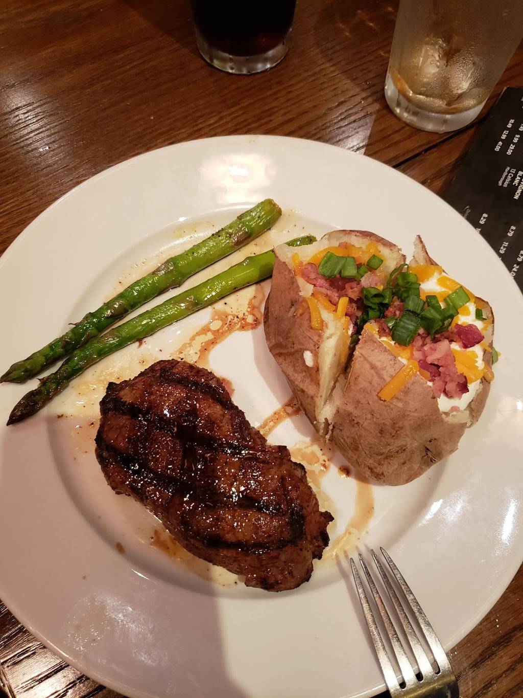 LongHorn Steakhouse | meal takeaway | 1314 US-82, Tifton, GA 31794, USA | 2293868870 OR +1 229-386-8870