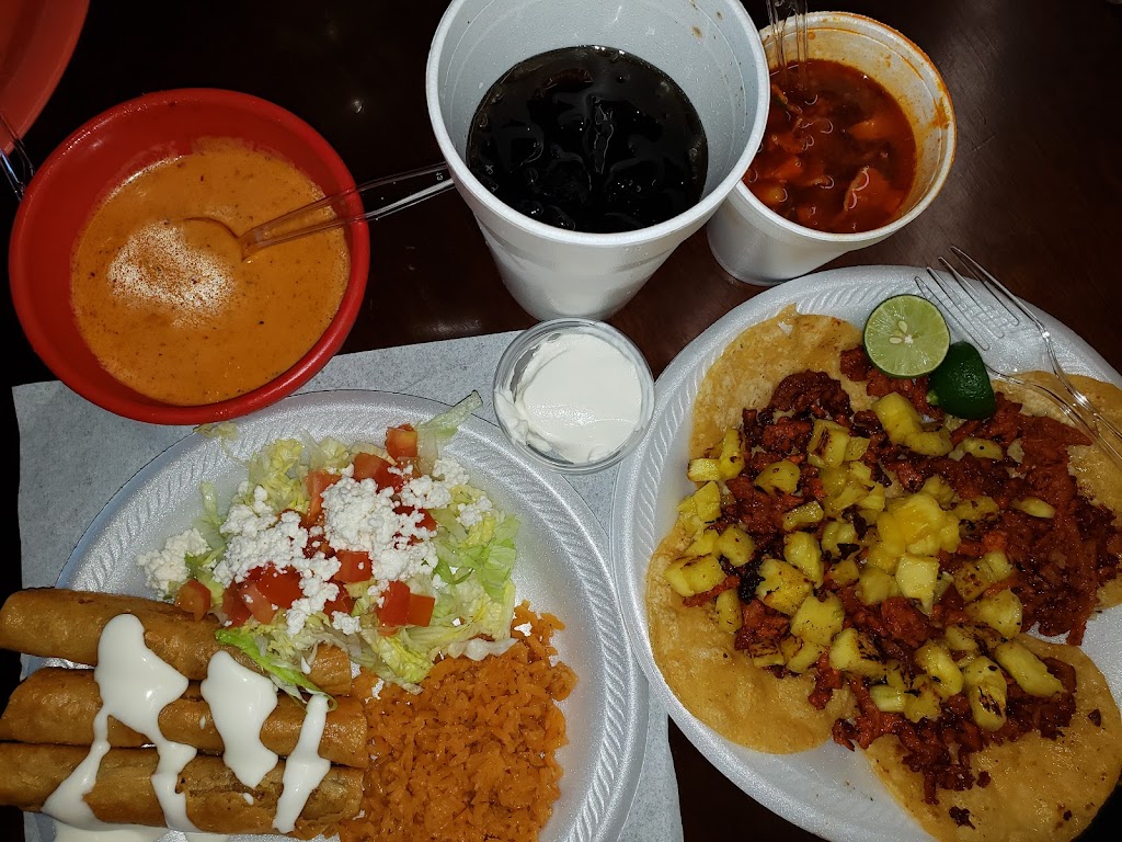 Fernandez Grocery Store | restaurant | 215 E Cano St, Edinburg, TX 78539, USA | 9569057733 OR +1 956-905-7733