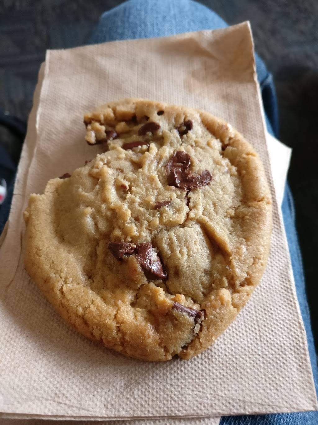 Garbanzo Mediterranean Fresh | meal takeaway | Hartsfield-Jackson Atlanta International Airport, 6000 North Terminal, Parkway, Atlanta, GA 30337, USA | 4047625576 OR +1 404-762-5576