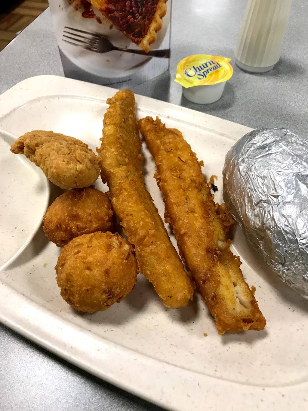 Captain Ds | restaurant | 2951 S Service Rd, St Charles, MO 63303, USA | 6369495830 OR +1 636-949-5830