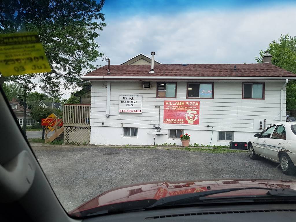Village Pizza | restaurant | 426 Main Street Bath, Bath, ON K0H 1G0, Canada | 6133527481 OR +1 613-352-7481