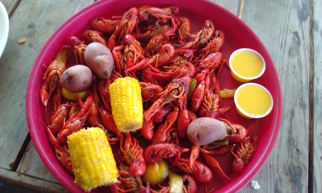 Crossroads Seafood & Grill | restaurant | 3653 MS-26, Poplarville, MS 39470, USA | 6019580067 OR +1 601-958-0067