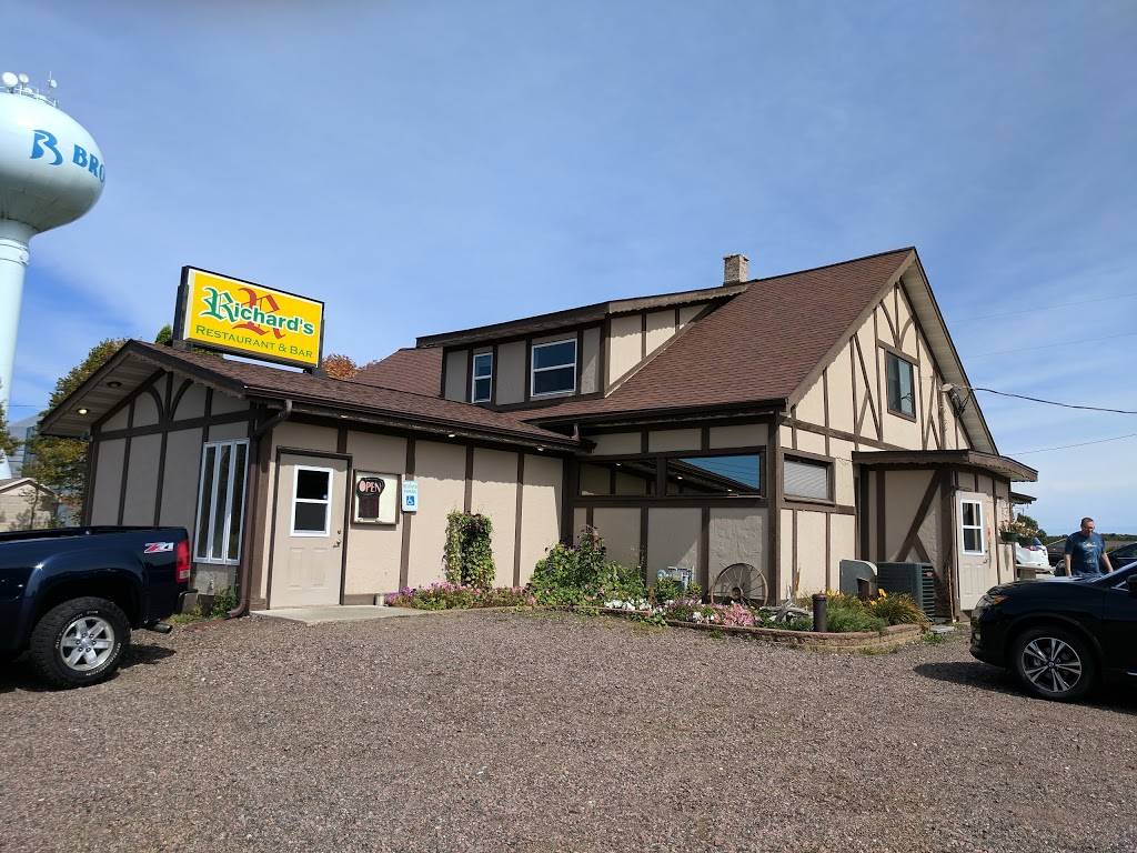 Richards Restaurant and Bar | restaurant | 5305 N 32nd Ave, Wausau, WI 54401, USA | 7156757070 OR +1 715-675-7070