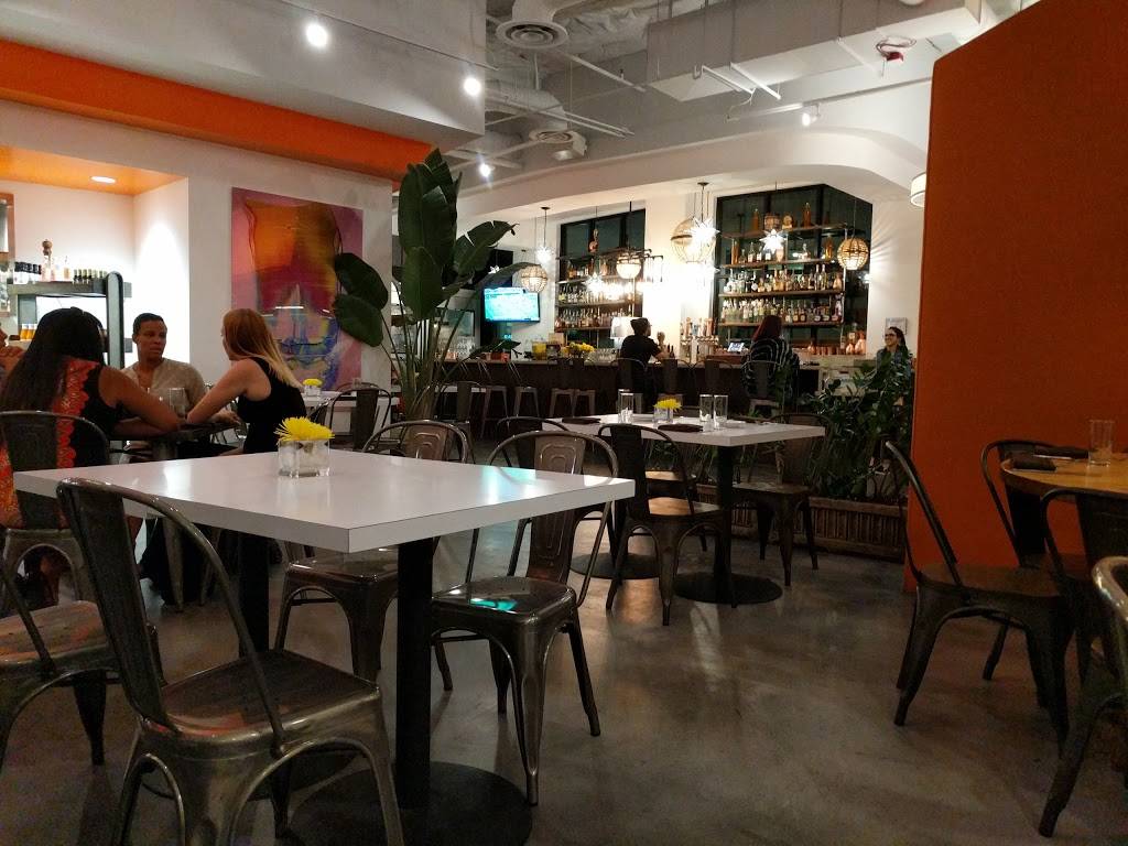 DW Bistro | restaurant | 9275 W Russell Rd #190, Las Vegas, NV 89148, USA | 7025275200 OR +1 702-527-5200