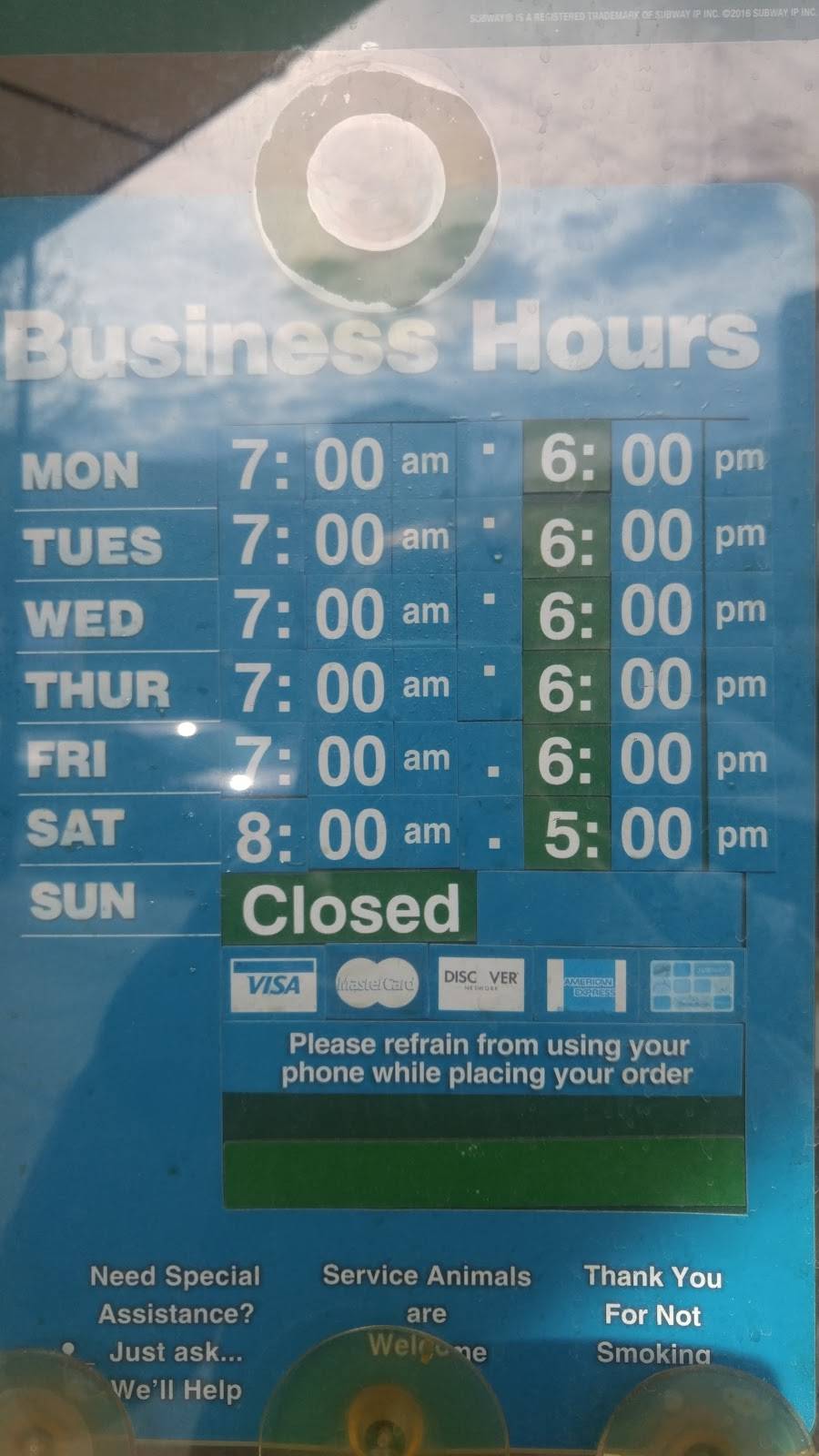 Subway Restaurants | restaurant | 129 W Market St, Louisville, KY 40202, USA | 5025832121 OR +1 502-583-2121