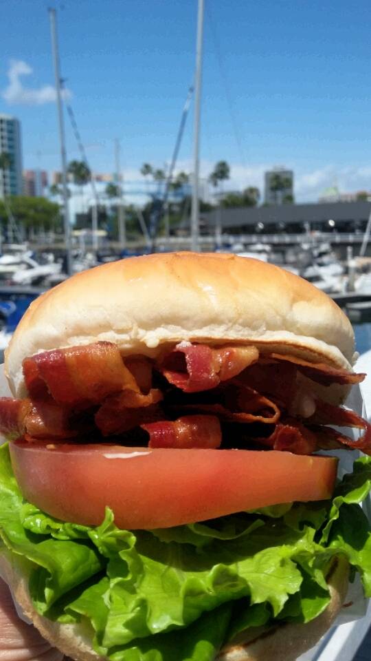 Tugboat Petes Hot Dog Stand | restaurant | 421 Shoreline Village Dr, Long Beach, CA 90802, USA | 5624364919 OR +1 562-436-4919
