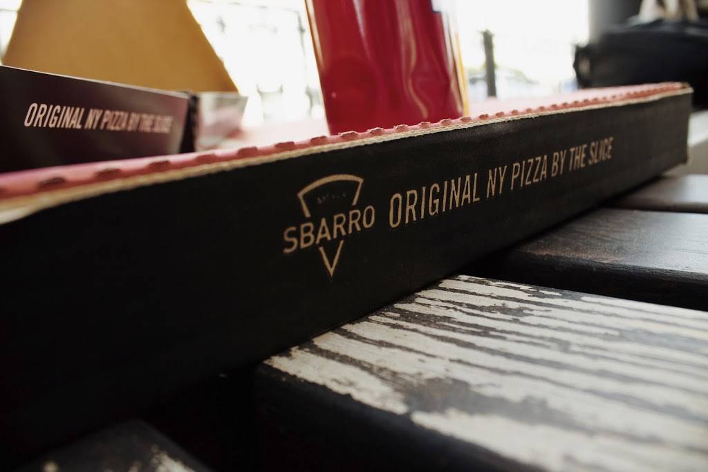 Neighborhood Sbarro | restaurant | 5554 W Fullerton Ave, Chicago, IL 60639, USA | 8727601000 OR +1 872-760-1000