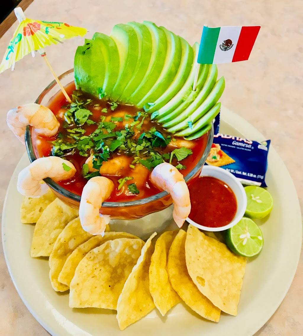 Mariscos Y Barbacoa La Bella | restaurant | 3275 E McDowell Rd, Phoenix, AZ 85008, USA | 6028123315 OR +1 602-812-3315
