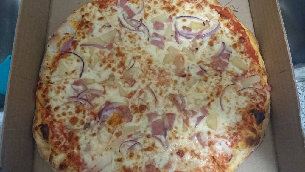 Master Pizzeria | restaurant | 420 Dawes Rd, East York, ON M4B 2E8, Canada | 4162856079 OR +1 416-285-6079