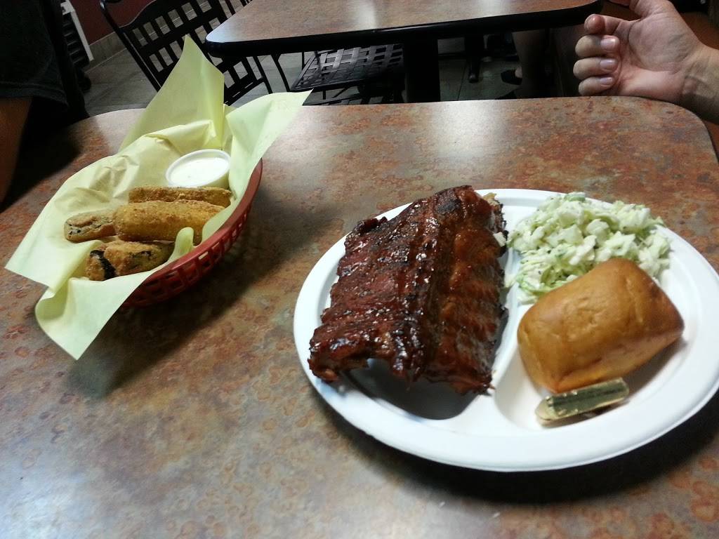 HOGGS Gourmet Grill | meal takeaway | 12625 Frederick St Ste E-9, Moreno Valley, CA 92553, USA | 9516531353 OR +1 951-653-1353