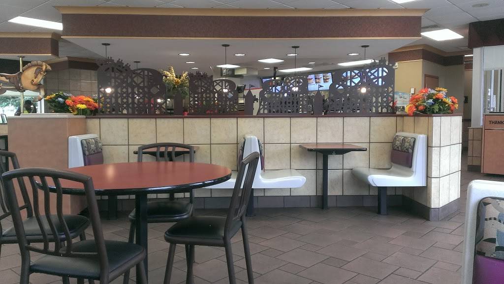 McDonalds | cafe | 7195 Aurora Rd, Aurora, OH 44202, USA | 3305620934 OR +1 330-562-0934