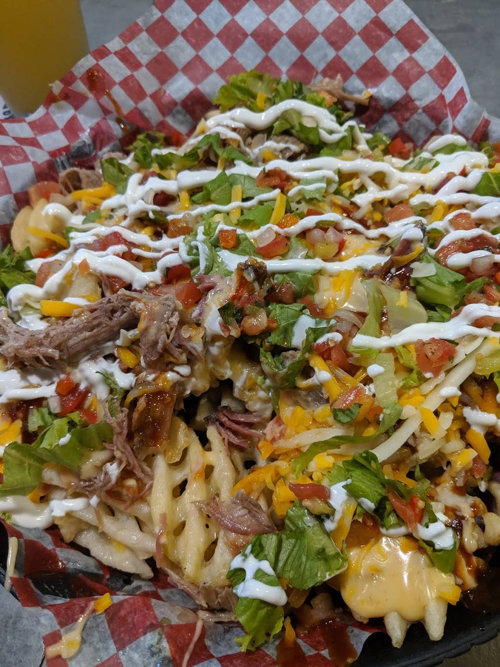 Bourbon Creek Smokehouse | restaurant | 411 1st St SE, Cedar Rapids, IA 52401, USA | 3197753174 OR +1 319-775-3174