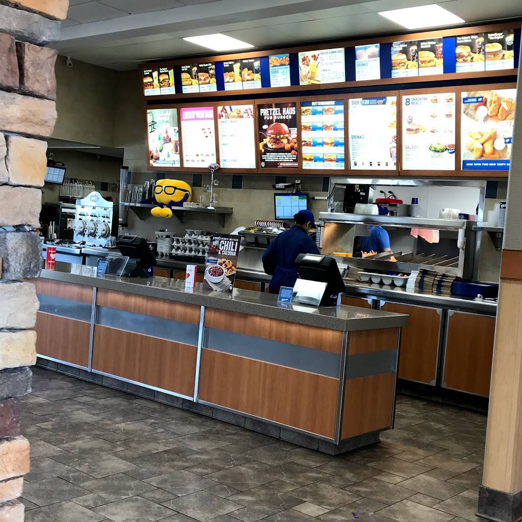 Culvers | restaurant | 1620 W Lake Shore Dr, Woodstock, IL 60098, USA | 8153375730 OR +1 815-337-5730