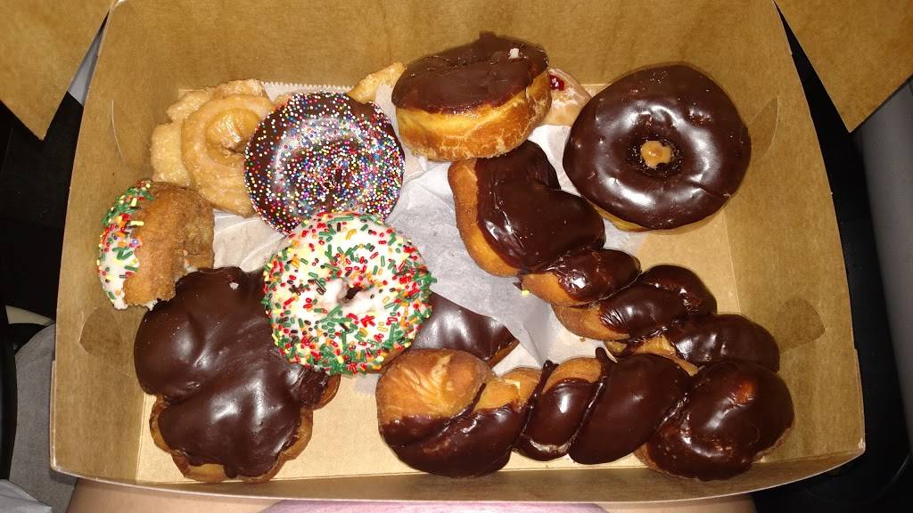 Oh Those Donuts | bakery | 1734 Newport Blvd, Costa Mesa, CA 92627, USA | 9496464046 OR +1 949-646-4046