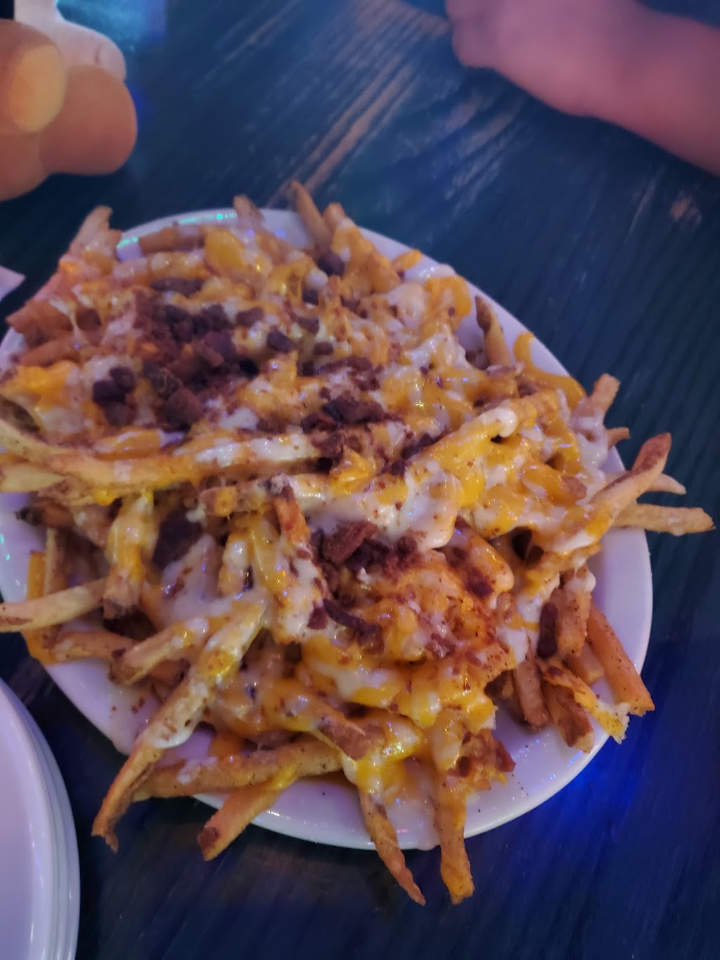 Hummers Sports Cafe | restaurant | 2600 Paramount Blvd # B2, Amarillo, TX 79109, USA | 8063530723 OR +1 806-353-0723