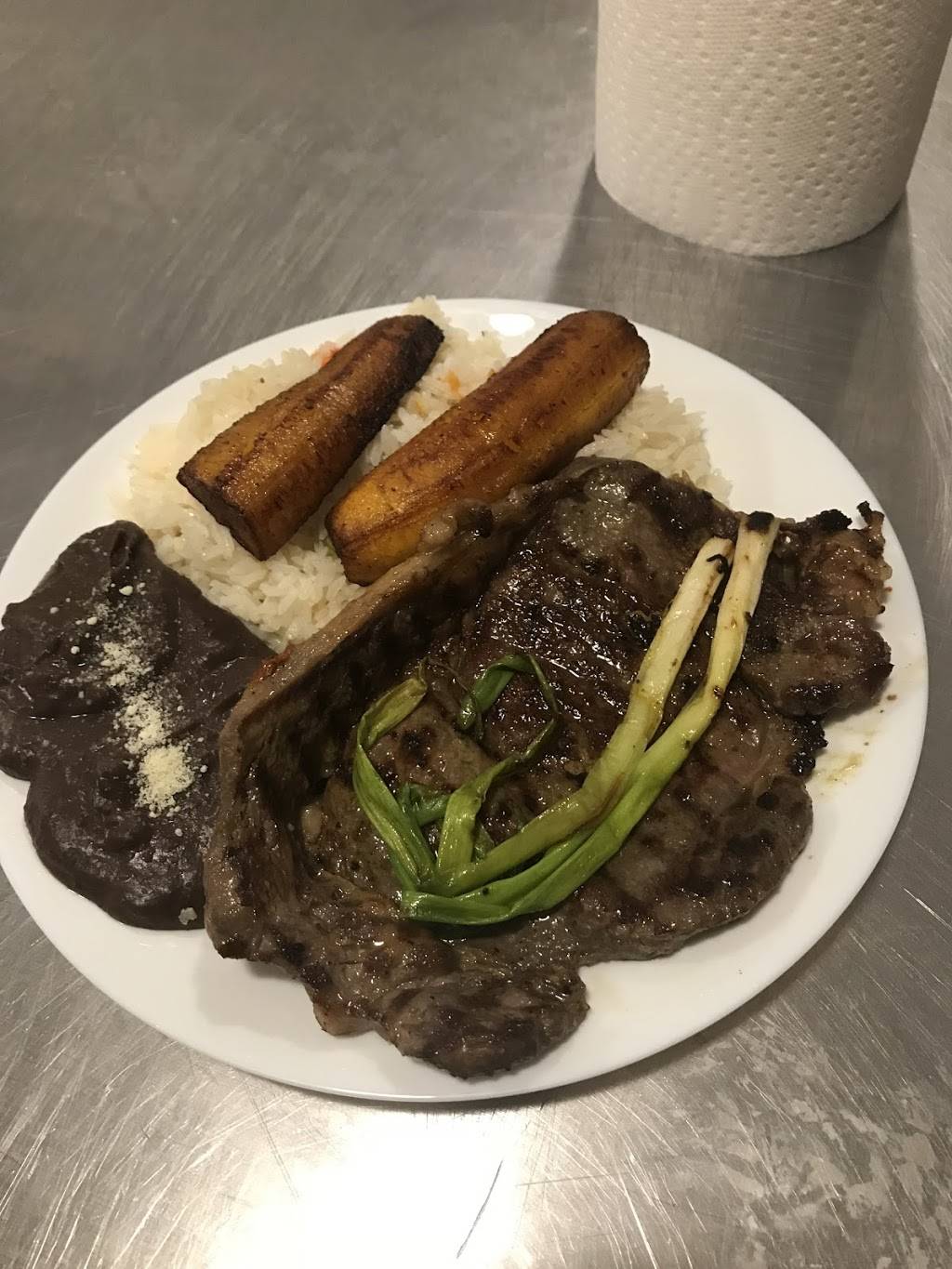 Restaurant Mi Pueblito | restaurant | 8614 Boulevard Saint-Michel, Montréal, QC H1Z 3E9, Canada | 5144975702 OR +1 514-497-5702