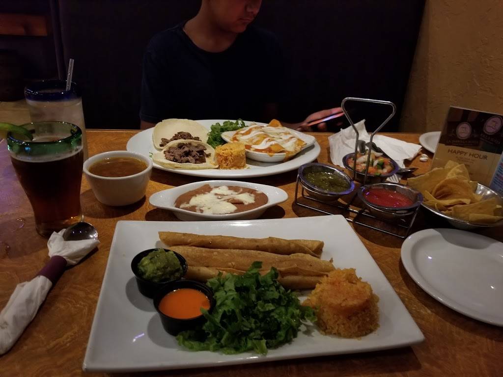 La Parrilla Suiza | restaurant | 4250 W Ina Rd, Tucson, AZ 85741, USA | 5205727200 OR +1 520-572-7200