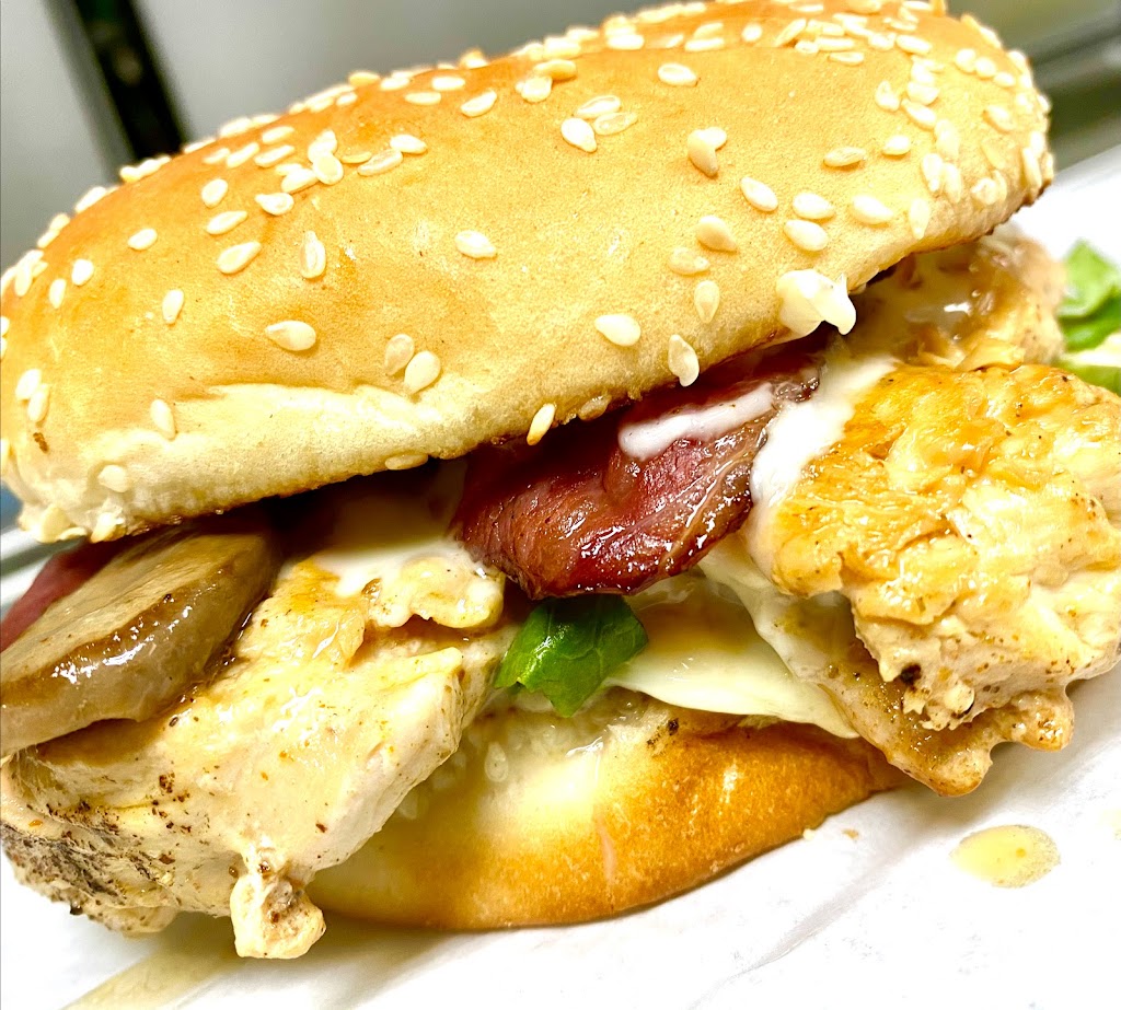 Taste Of Chicago | restaurant | 1108 W Greenfield Ave, Milwaukee, WI 53204, USA | 4146498000 OR +1 414-649-8000