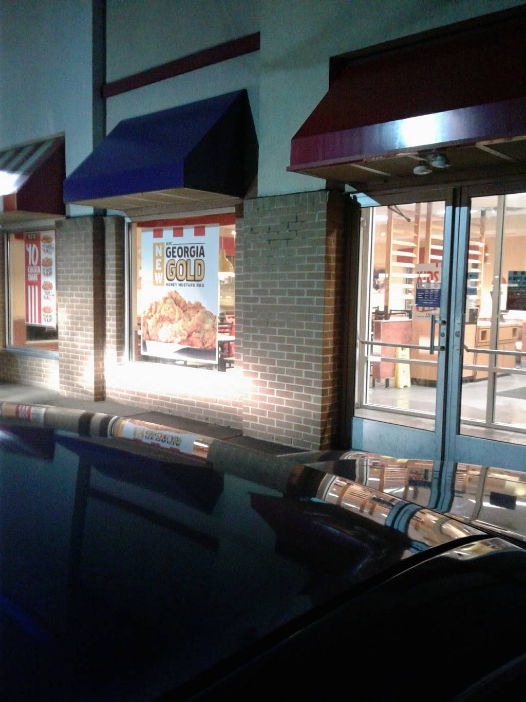 KFC | restaurant | 3515 Edgmont Ave, Brookhaven, PA 19015, USA | 6108760288 OR +1 610-876-0288