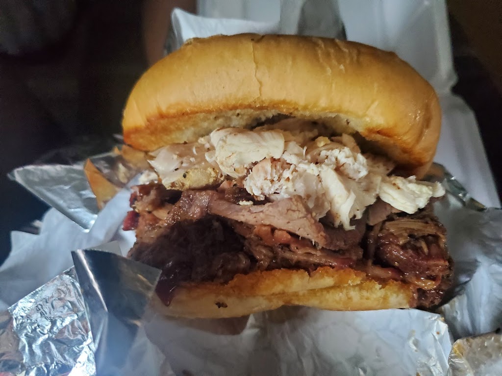 Smoky Mountain Cafe | restaurant | 4410 Hooper Hwy, Cosby, TN 37722, USA | 4237209587 OR +1 423-720-9587