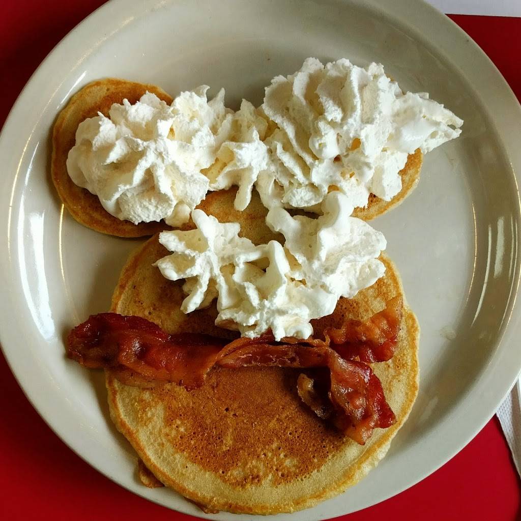 Hometown Diner | restaurant | 3562 Western Branch Blvd, Portsmouth, VA 23707, USA | 7576738900 OR +1 757-673-8900