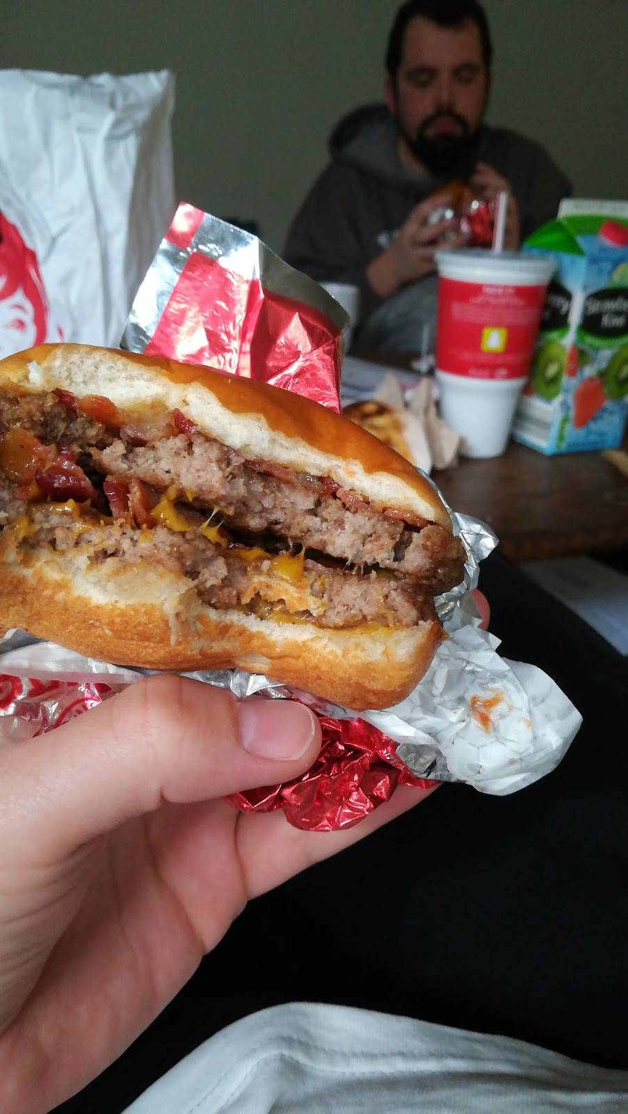 Wendys | restaurant | 9335 Irving Park Rd, Schiller Park, IL 60176, USA | 8476719669 OR +1 847-671-9669