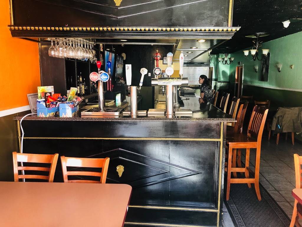 101 Bar and Fire Grill Restaurant | restaurant | 101 Ontario Rd, Mitchell, ON N0K 1N0, Canada | 5193488500 OR +1 519-348-8500