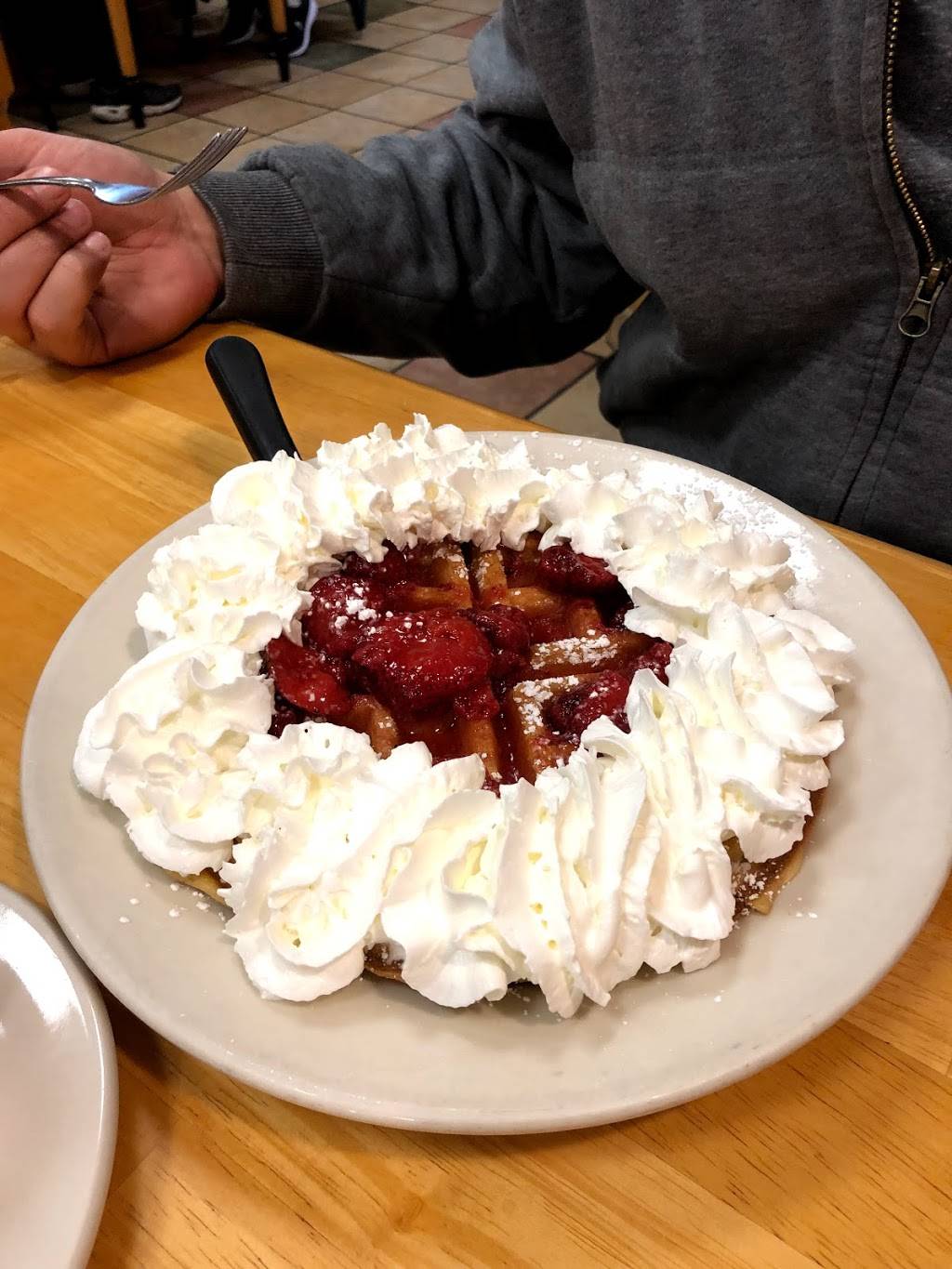 Whaling City Diner | restaurant | 894 Purchase St, New Bedford, MA 02740, USA | 7742061693 OR +1 774-206-1693