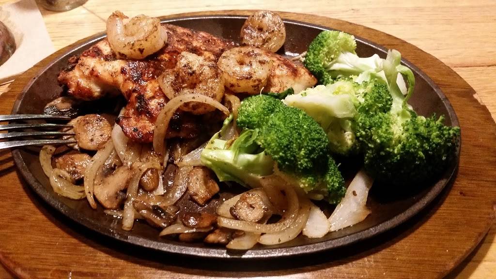 Applebees Grill + Bar | restaurant | 280 N Plainfield Rd, West Lebanon, NH 03784, USA | 6032988608 OR +1 603-298-8608