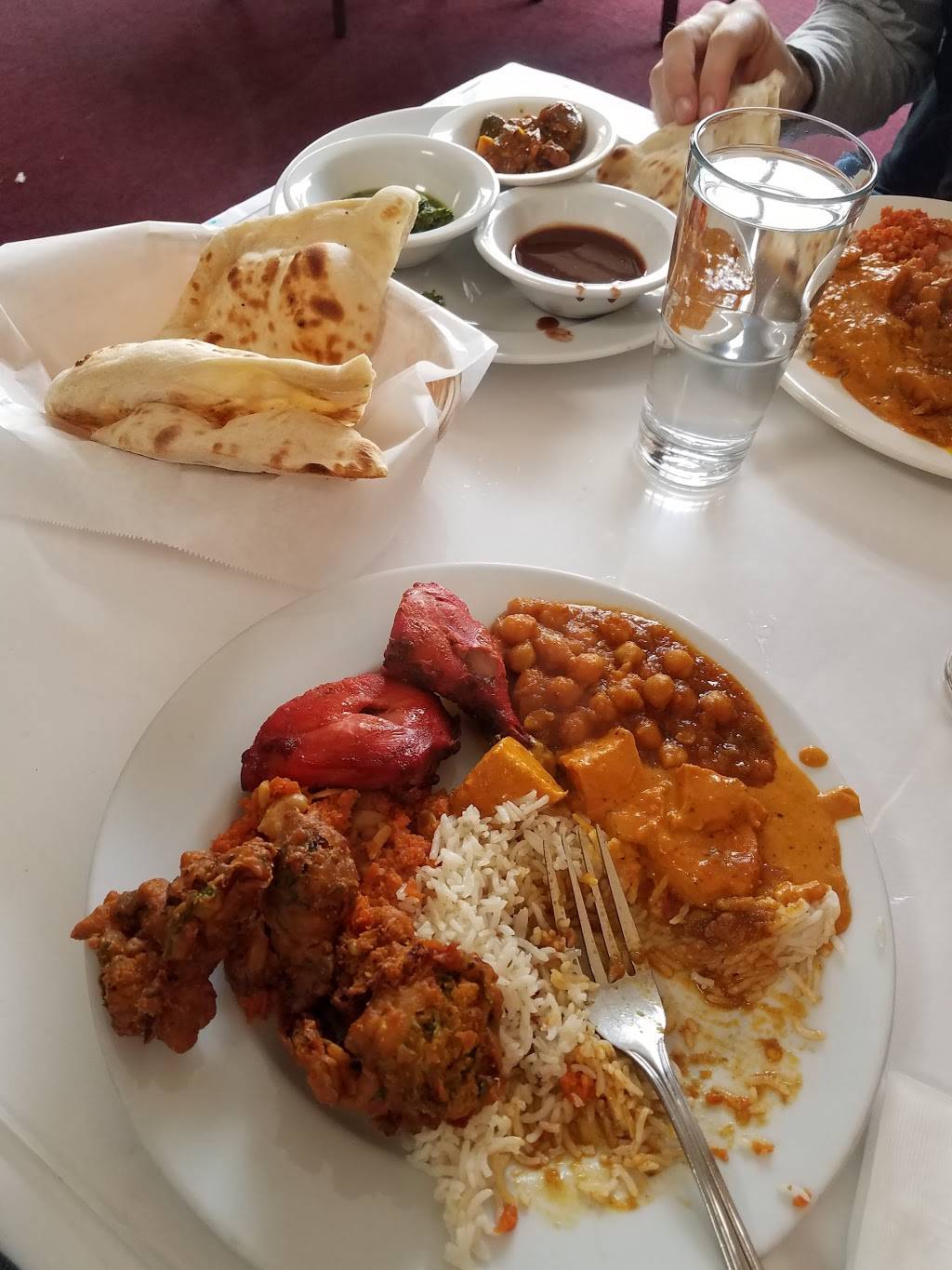 The Tandoori Nite | restaurant | 2160 University Ave, Berkeley, CA 94704, USA | 5108487252 OR +1 510-848-7252