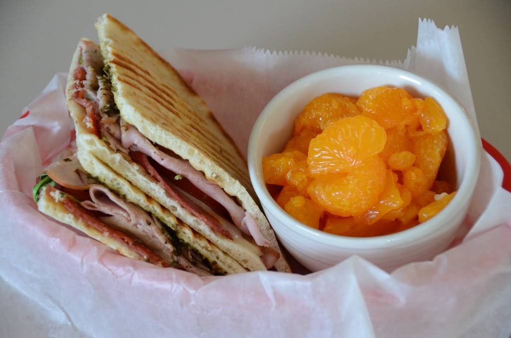 Tylers Tender Railroad Restaurant | restaurant | 350 East U.S. 30, Schererville, IN 46375, USA | 2193225590 OR +1 219-322-5590