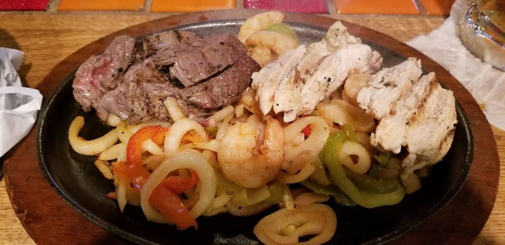 Carlos OKellys | meal takeaway | 9396 WI-16 Trunk, Onalaska, WI 54650, USA | 6087831782 OR +1 608-783-1782