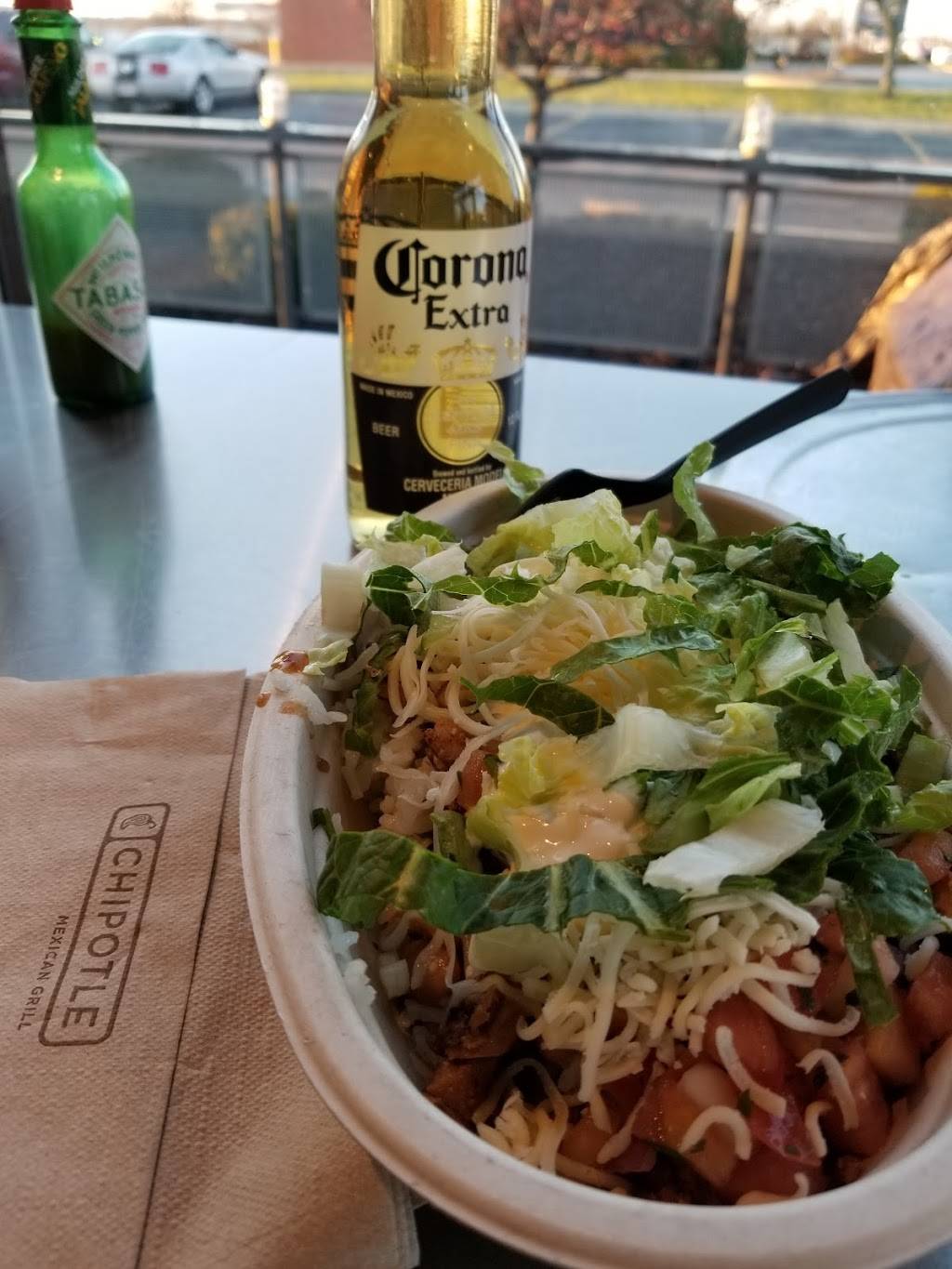 Chipotle Mexican Grill | restaurant | 7767 Troy Pike, Huber Heights, OH 45424, USA | 9372426900 OR +1 937-242-6900