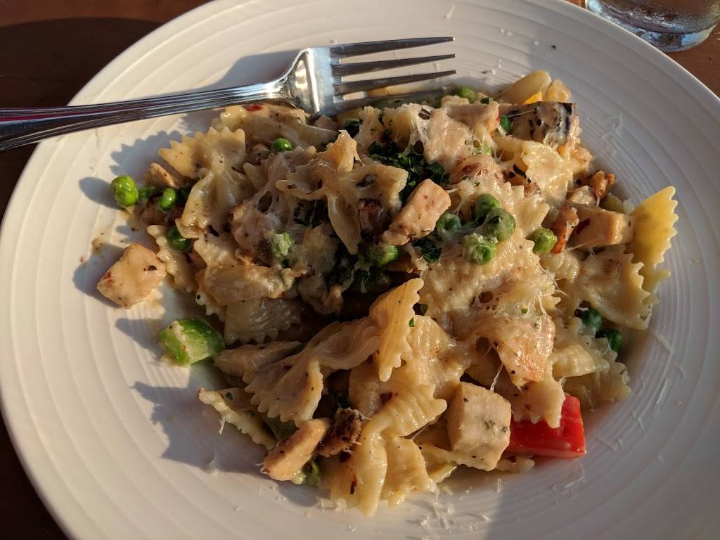 Zarletti Mequon | restaurant | 1515 W Mequon Rd, Mequon, WI 53092, USA | 2622415990 OR +1 262-241-5990