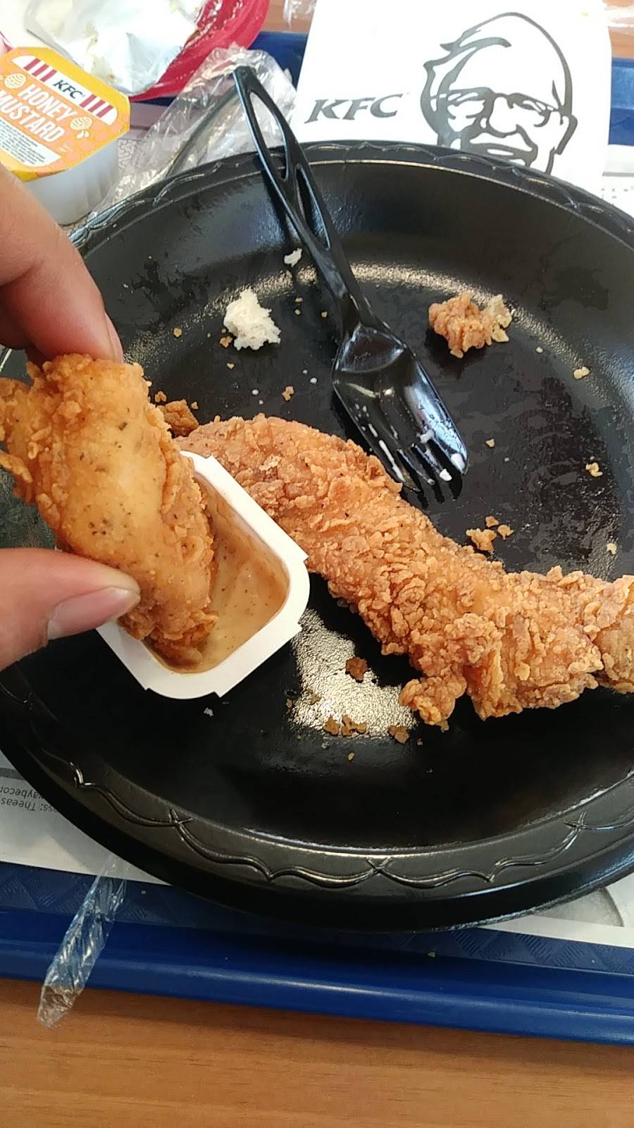 KFC | restaurant | 1570 W Mitchell St, Milwaukee, WI 53204, USA | 4146726360 OR +1 414-672-6360