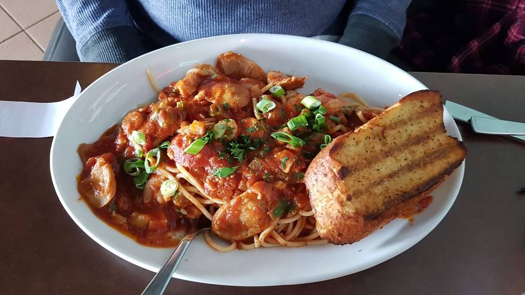 Boston Pizza | restaurant | 2980 Conroy Rd, Ottawa, ON K1G 6C1, Canada | 6132480802 OR +1 613-248-0802