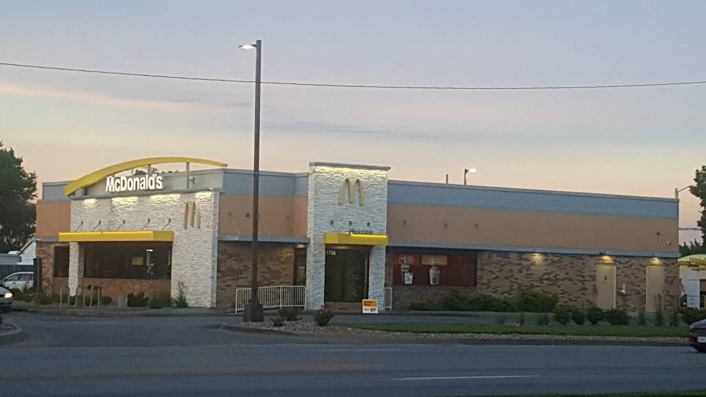 McDonalds | cafe | 11700 E, US-24, Independence, MO 64054, USA | 8162548900 OR +1 816-254-8900